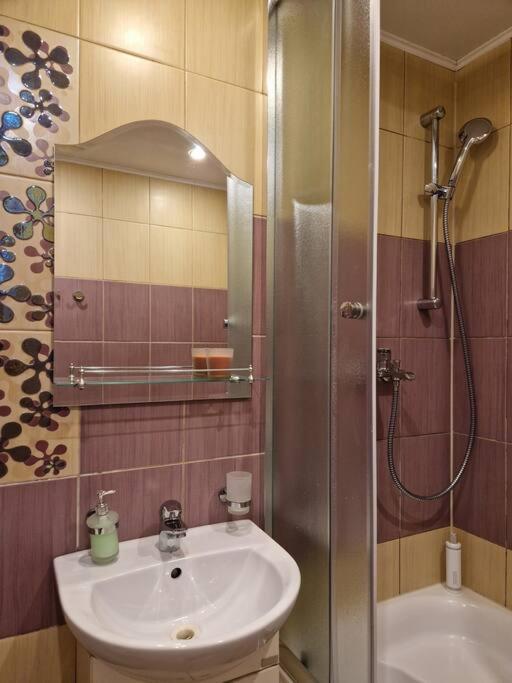 Ilguciema Apartment Рига Екстериор снимка